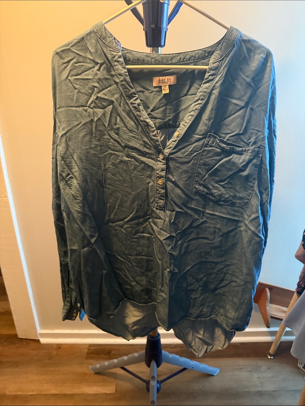 Per Se Women's Teal Button-Front V-Neck Blouse